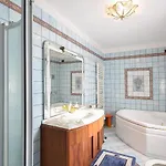 2 Bedroom Stunning In Prázdninový dům *