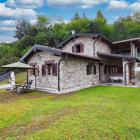 Сasa de vacaciones Casa Acogedora En Con Cocina
