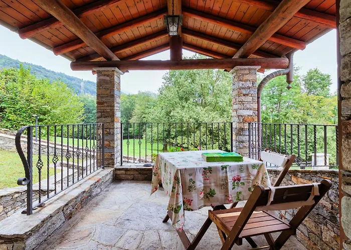 2 Bedroom Stunning In *