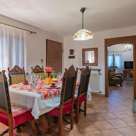בית נופש 2 Bedroom Stunning In *